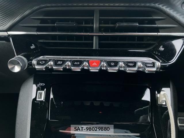 Peugeot 208 2022-03 8563158-22