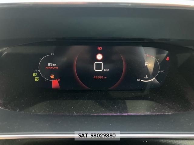 Peugeot 208 2022-03 8563158-24