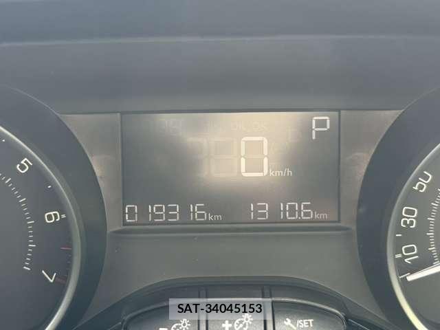 Peugeot 208 2017-09 8563160-18