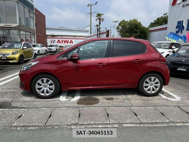 Peugeot 208 2017-09 8563160-1