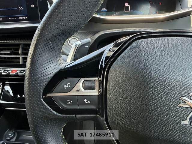 Peugeot 208 2021-11 8563159-20