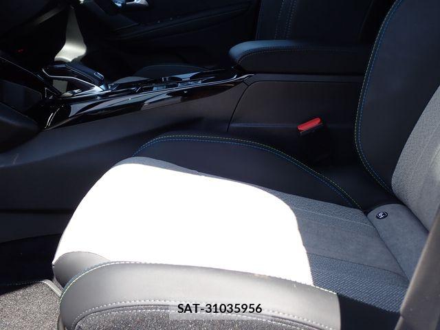 Peugeot 208 2020-09 8563157-22