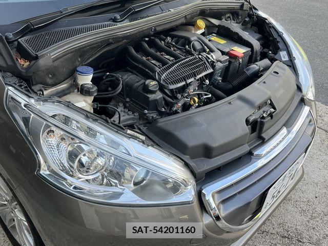 Peugeot 208 2013-01 8628347-27