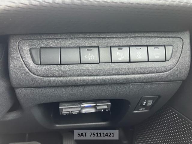 Peugeot 208 2015-12 8660951-12