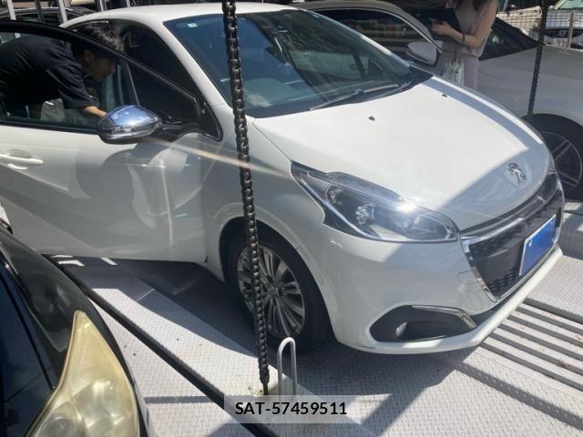 Peugeot 208 2017-09 8666721-0