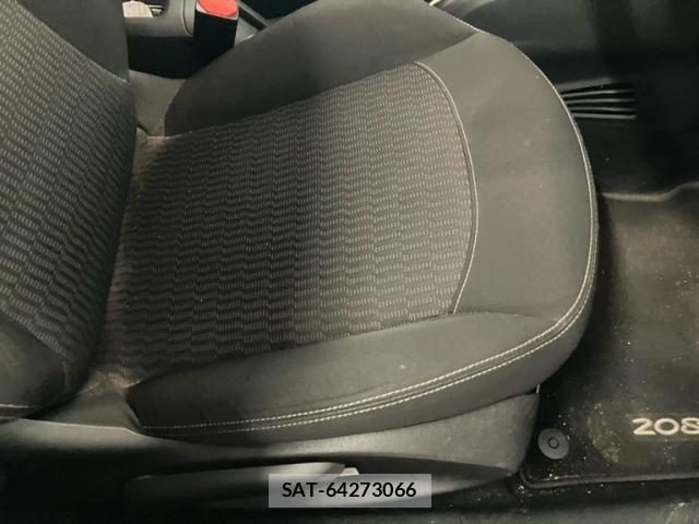 Peugeot 208 2017-09 8686268-10