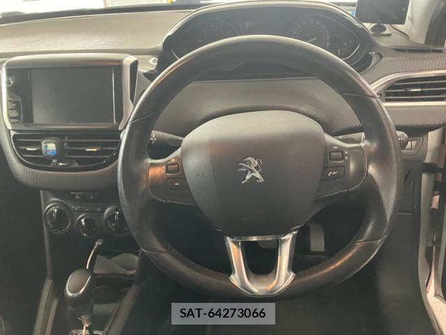 Peugeot 208 2017-09 8686268-13