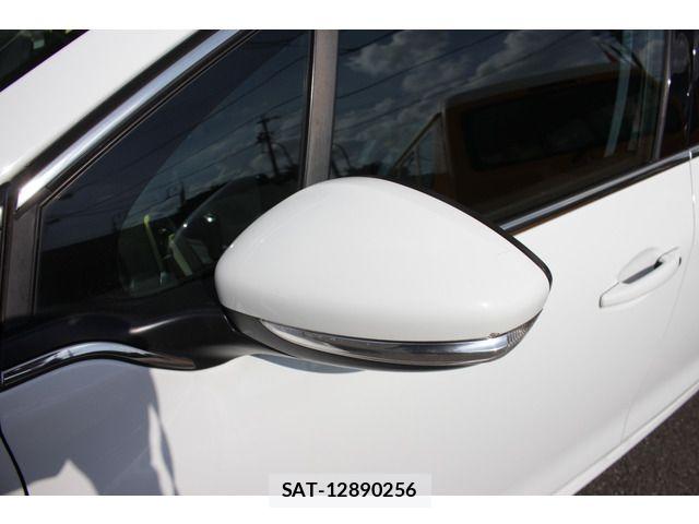 Peugeot 208 2015-08 8745160-10