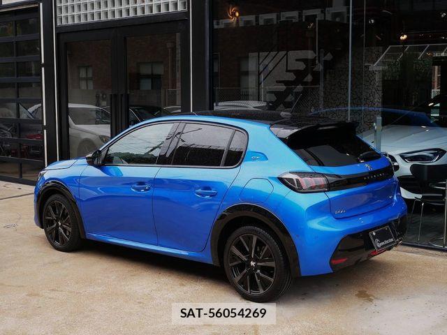 Peugeot 208 2021-12 8745159-13