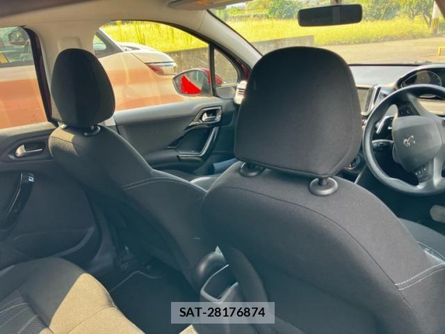 Peugeot 208 2015-09 8745161-17