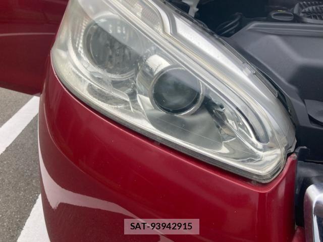 Peugeot 208 2015-09 8745162-12