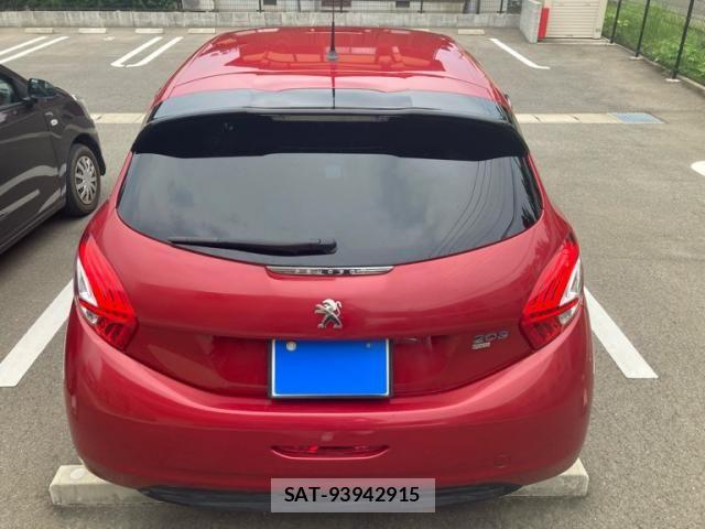 Peugeot 208 2015-09 8745162-1