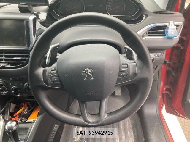 Peugeot 208 2015-09 8745162-20