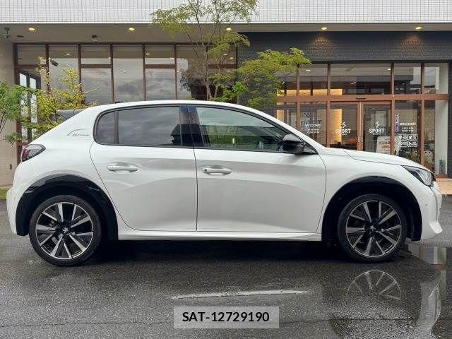 Peugeot 208 2021-01 8797108-17