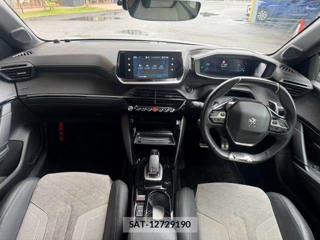 Peugeot 208 2021-01 8797108-1