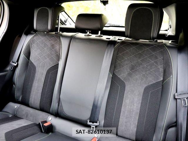 Peugeot 208 2021-12 8831047-27
