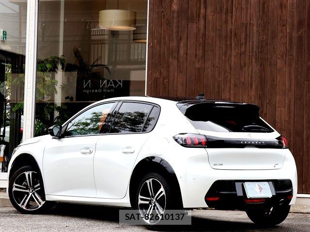 Peugeot 208 2021-12 8831047-2
