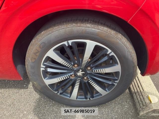 Peugeot 208 2018-08 8831046-9