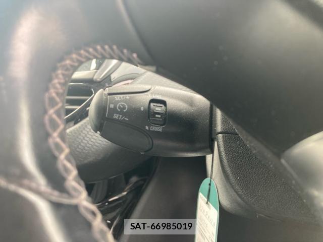 Peugeot 208 2018-08 8831046-12