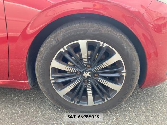 Peugeot 208 2018-08 8831046-2