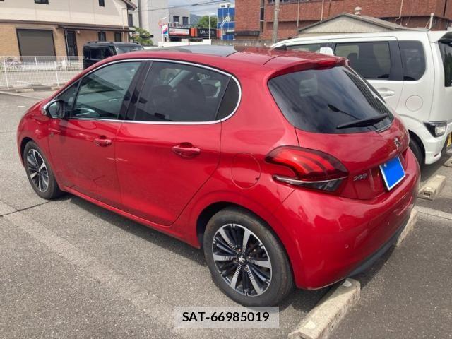 Peugeot 208 2018-08 8831046-7