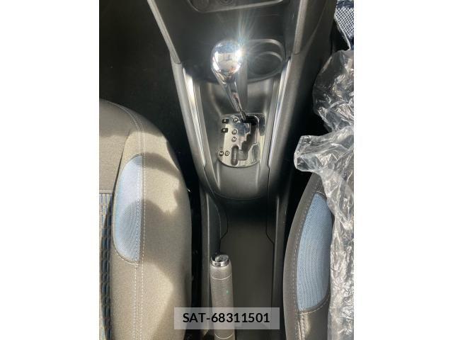 Peugeot 208 2012-11 8831048-18