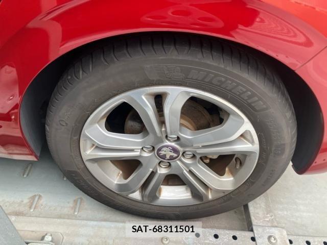 Peugeot 208 2012-11 8831048-7