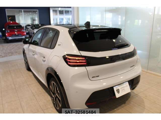 Peugeot 208 2026-05 8850336-10