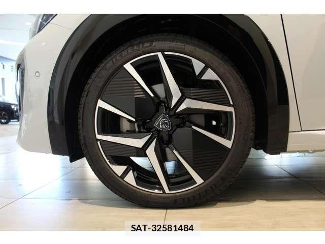 Peugeot 208 2026-05 8850336-6