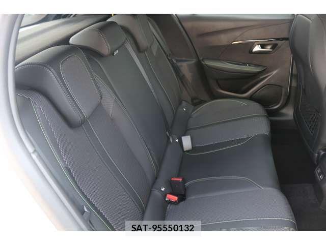 Peugeot 208 2026-05 8850337-15