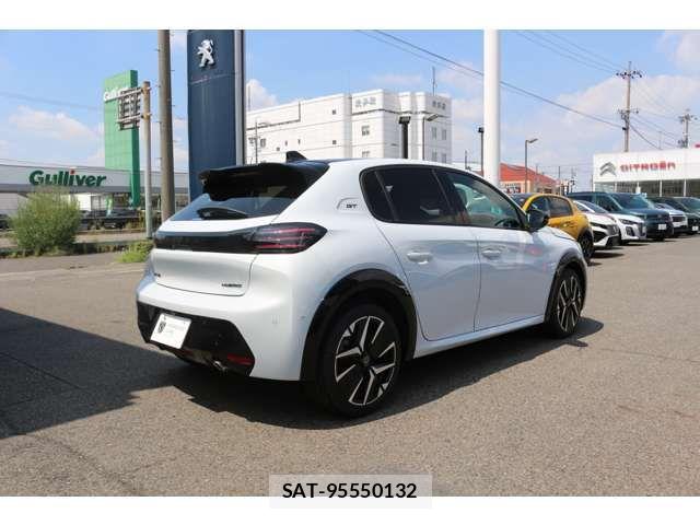 Peugeot 208 2026-05 8850337-6