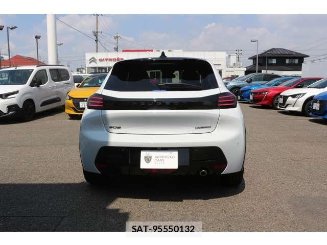 Peugeot 208 2026-05 8850337-7