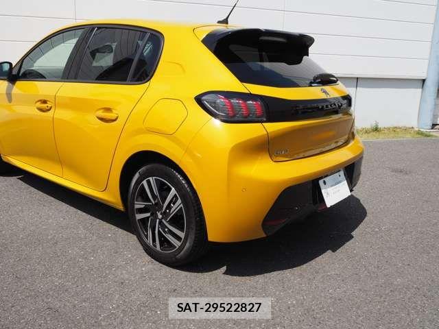 Peugeot 208 2023-09 8849655-14