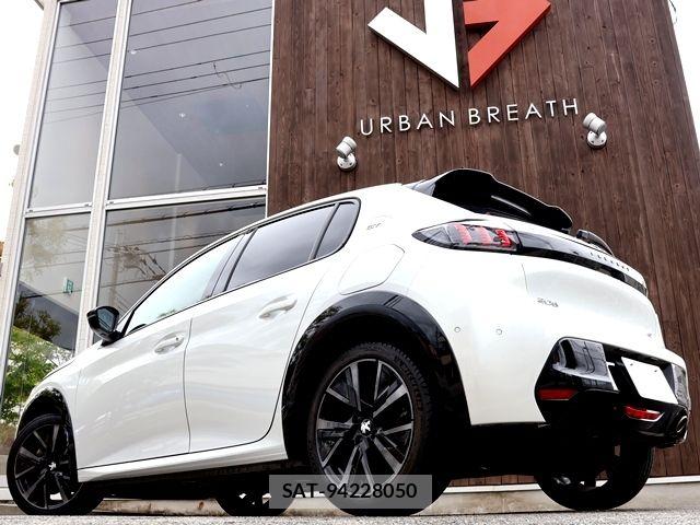 Peugeot 208 2021-07 8850339-9