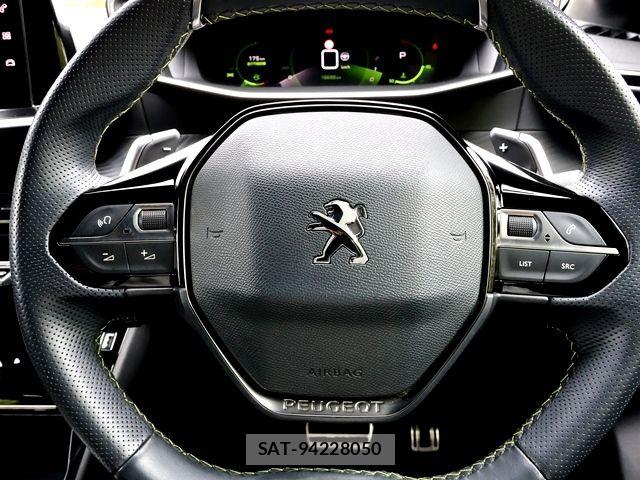 Peugeot 208 2021-07 8850339-14