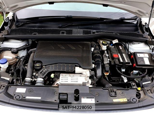 Peugeot 208 2021-07 8850339-29
