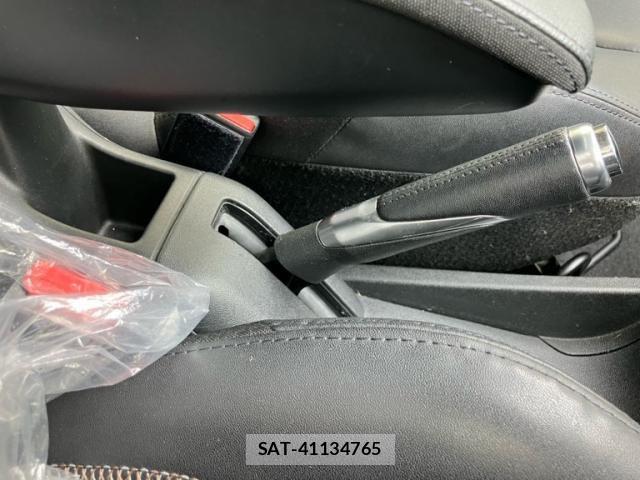 Peugeot 208 2015-03 8871810-20