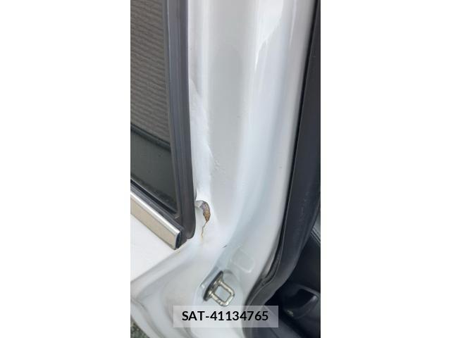 Peugeot 208 2015-03 8871810-26