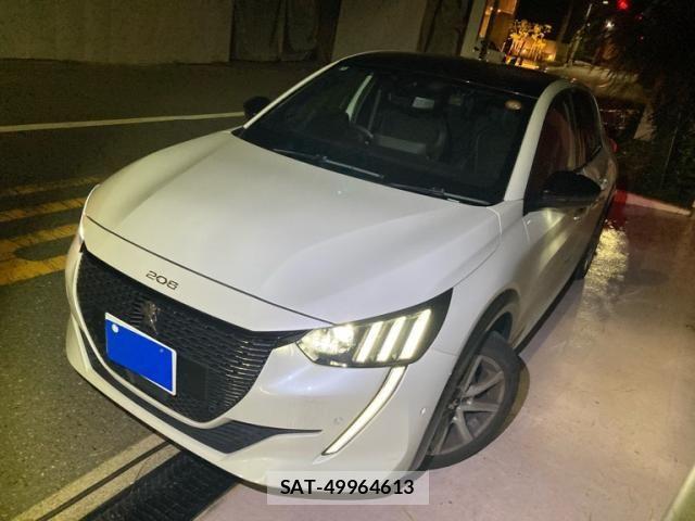 Peugeot 208 2022-04 8881517-0