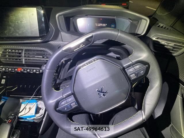 Peugeot 208 2022-04 8881517-15