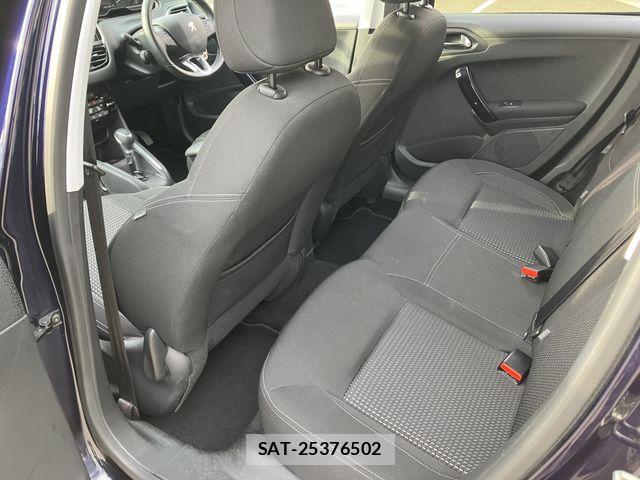 Peugeot 208 2019-06 8881520-14