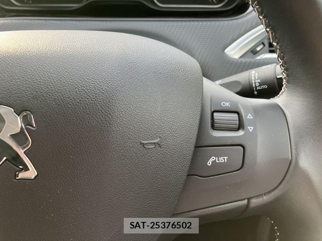 Peugeot 208 2019-06 8881520-19