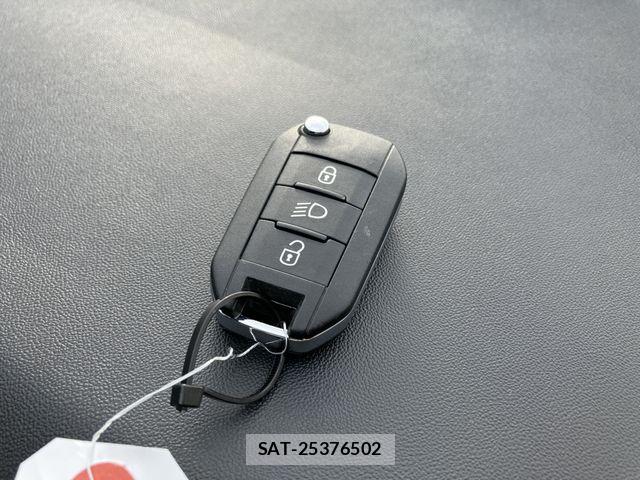 Peugeot 208 2019-06 8881520-25