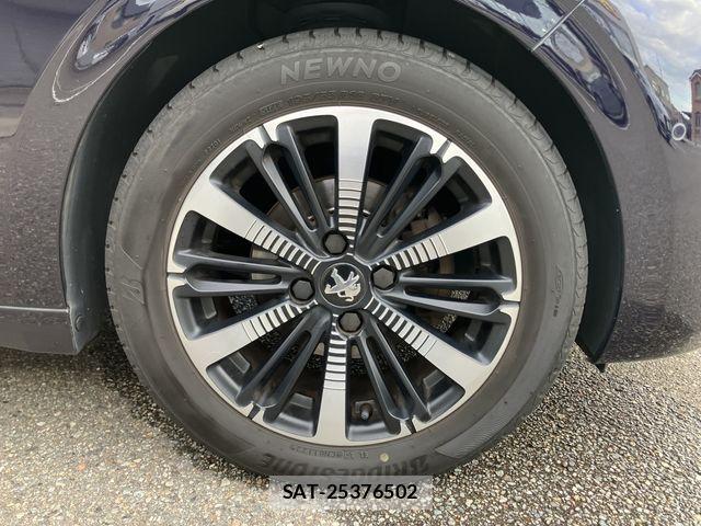 Peugeot 208 2019-06 8881520-27