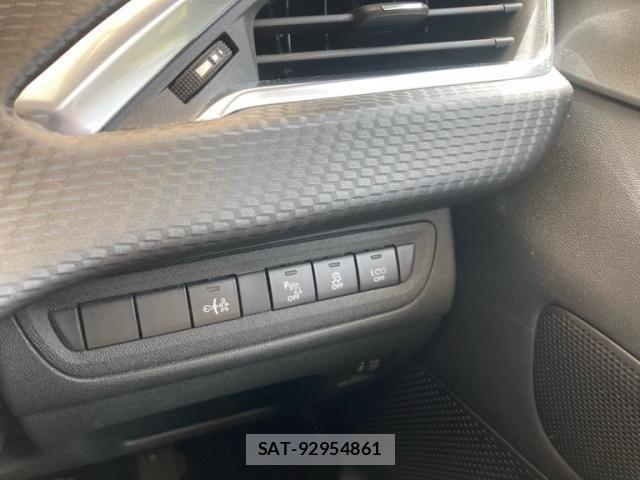Peugeot 208 2017-10 8881519-15