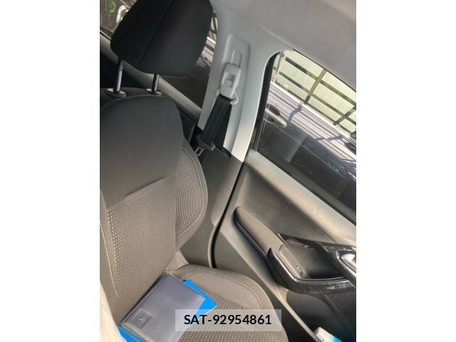 Peugeot 208 2017-10 8881519-16