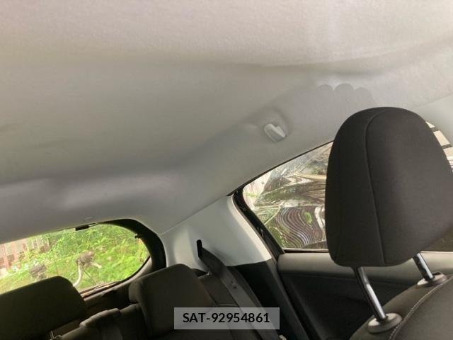Peugeot 208 2017-10 8881519-18