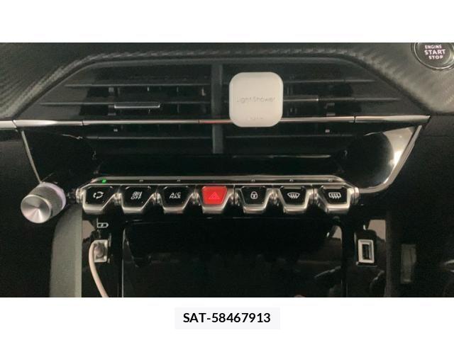 Peugeot 208 2020-10 8884171-23