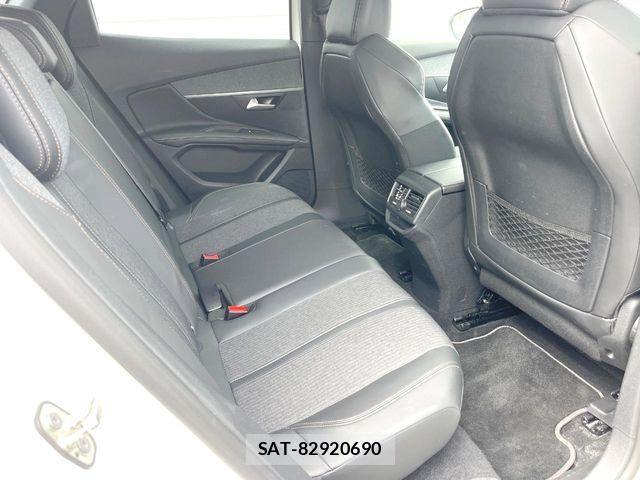 Peugeot 3008 2017-11 1296343-9