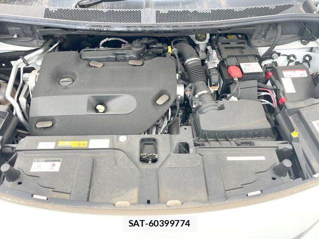 Peugeot 3008 2018-10 1296344-18